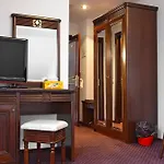 Hanul Domnesc Πανδοχείο 3*