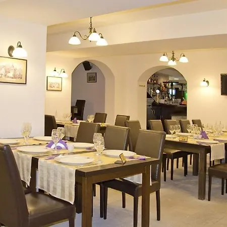 Hanul Domnesc Han/Misafirhane Braşov