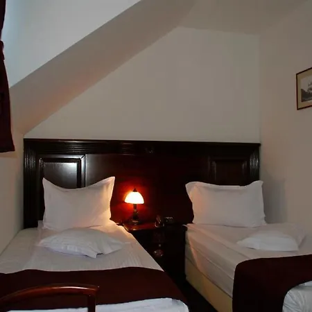 Hanul Domnesc 3* Braşov