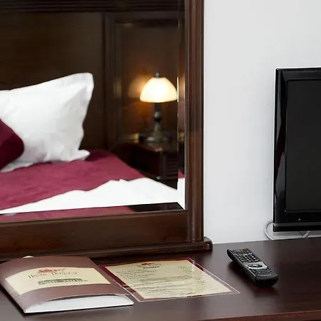 Han/Misafirhane Hanul Domnesc Braşov