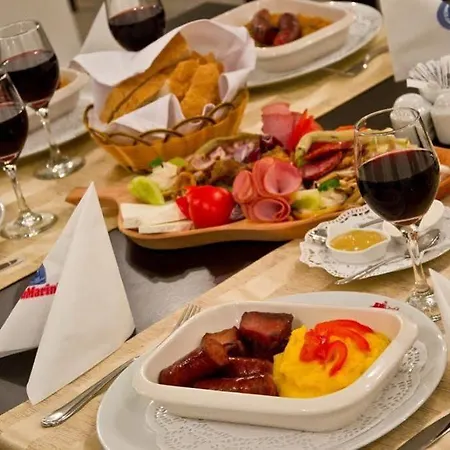 Hanul Domnesc Han/Misafirhane Braşov